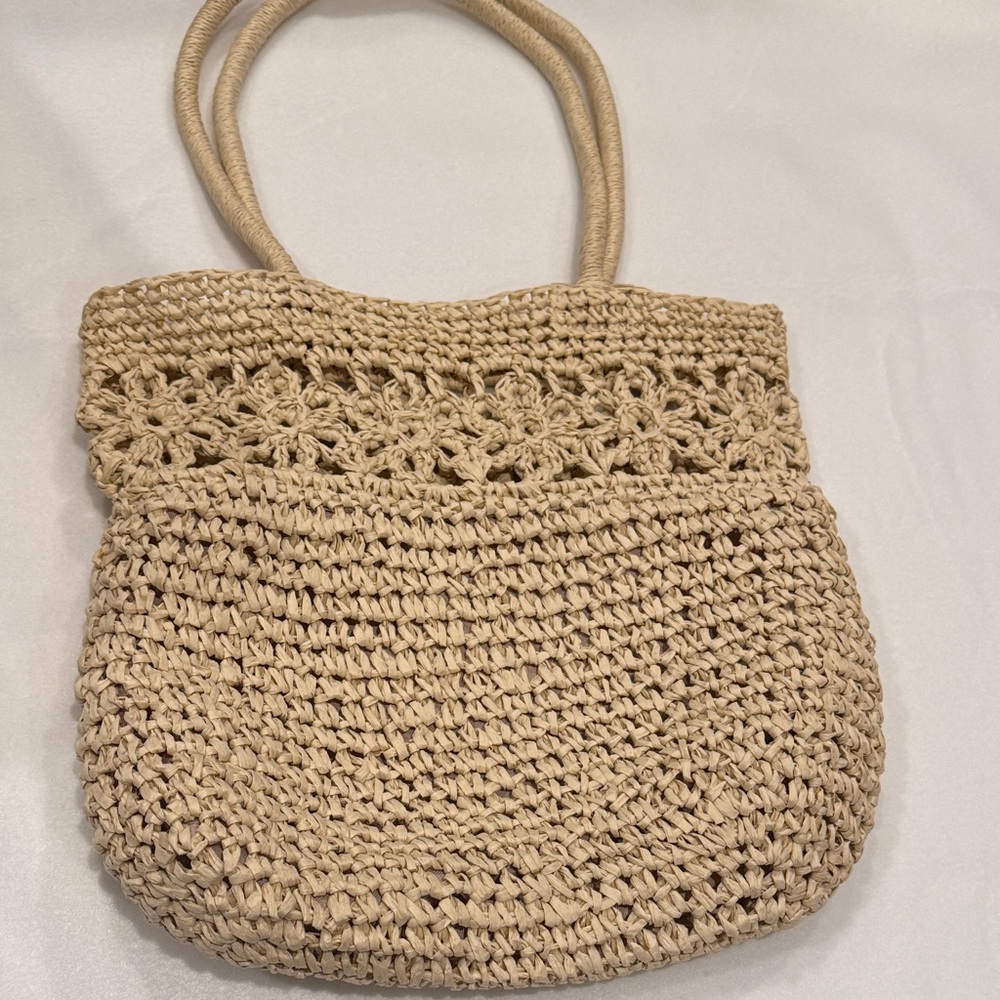 LC Lauren Conrad Beige Crochet Tote - Picture 4 of 5